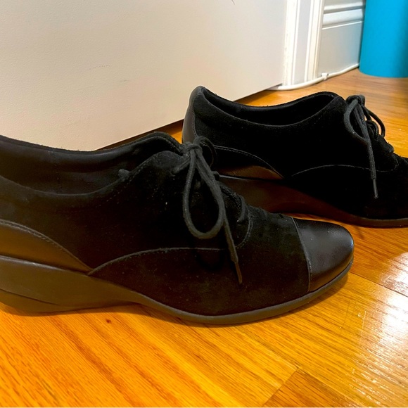 Rockport Women’s Black Shoes - Size 8 - Picture 2 of 4